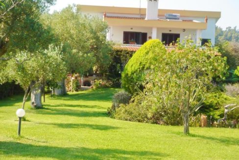 Halkidiki seafront villa with breathtaking sea view at Skioni 5