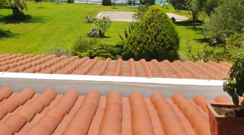 Halkidiki seafront villa with breathtaking sea view at Skioni 8