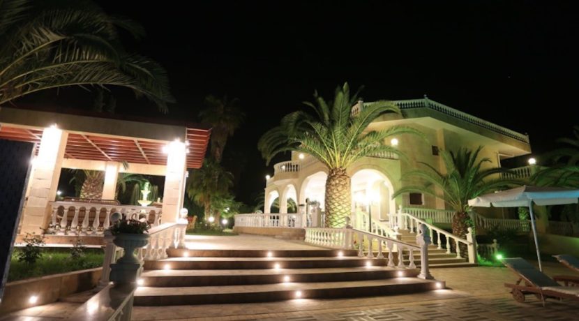 Luxury beachfront villa at Halkidiki, Kassandra 20