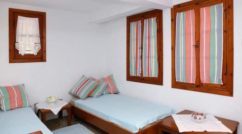 Nikiti beachfront villa 10