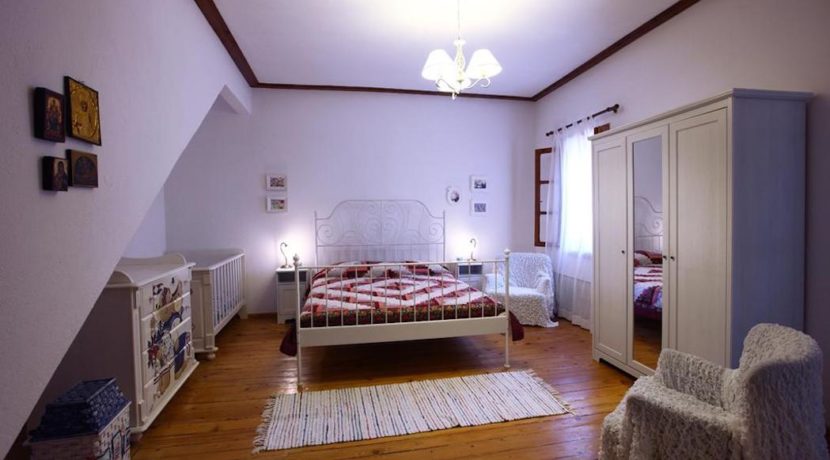 Nikiti beachfront villa 19