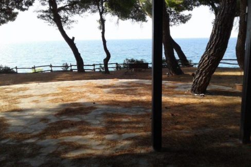 Nikiti beachfront villa 26