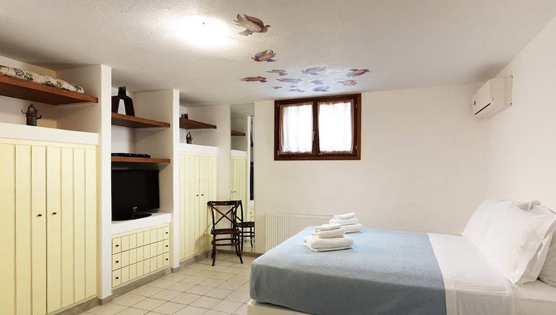 Paros villa for sale, Greece, Seafront Property in Paros for sale, Greek Villas, House in Greece, Top Villas in Paros, Paros Real Estate 1