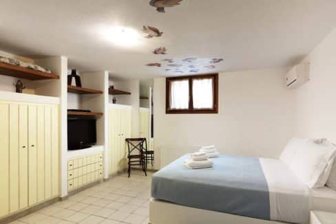 Paros villa for sale, Greece, Seafront Property in Paros for sale, Greek Villas, House in Greece, Top Villas in Paros, Paros Real Estate 1