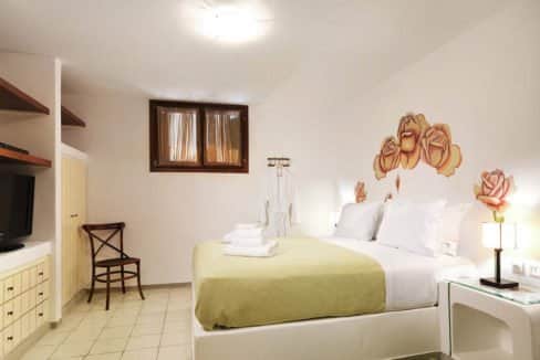 Paros villa for sale, Greece, Seafront Property in Paros for sale, Greek Villas, House in Greece, Top Villas in Paros, Paros Real Estate 5