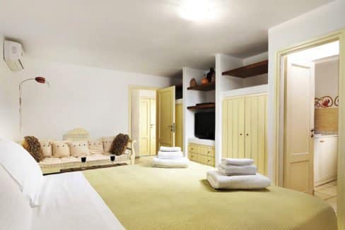 Paros villa for sale, Greece, Seafront Property in Paros for sale, Greek Villas, House in Greece, Top Villas in Paros, Paros Real Estate 9