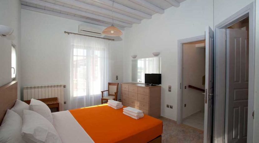 Prime location Mykonos Villa for Sale 5
