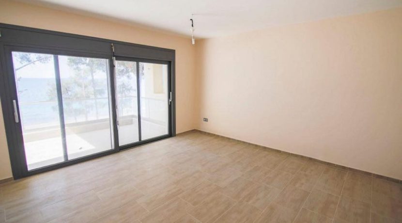 Sithonia Luxury beachfront villa 12