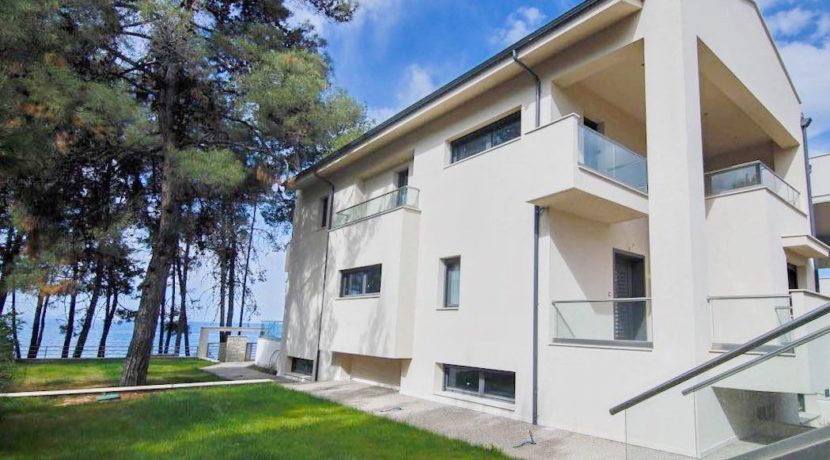 Sithonia Luxury beachfront villa 25