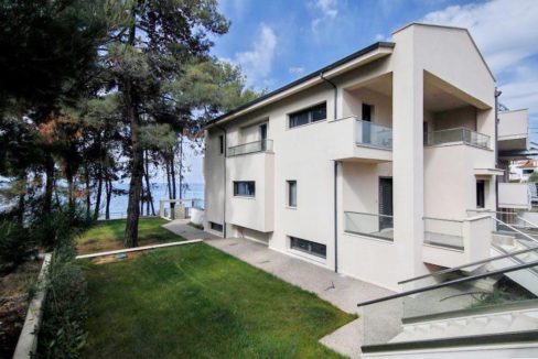 Sithonia Luxury beachfront villa 26