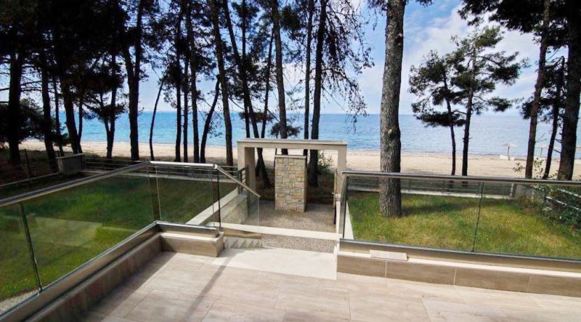 Sithonia Luxury beachfront villa 3