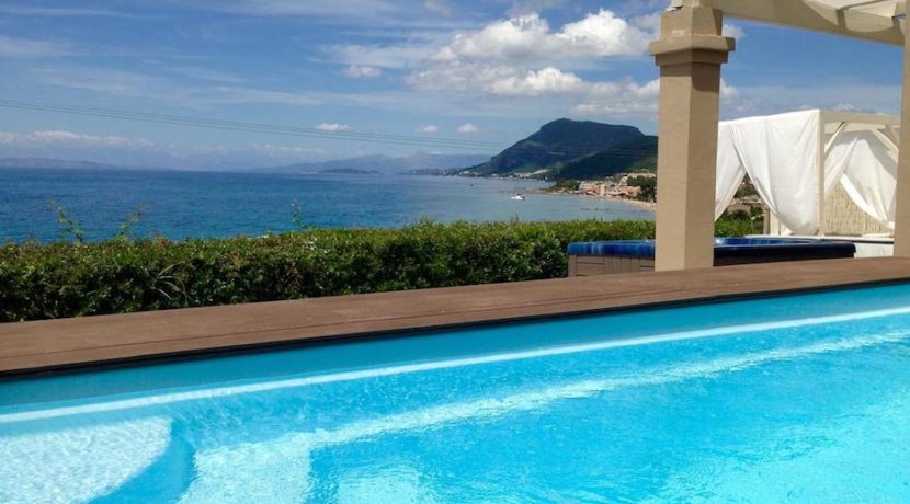 Complex of 5 small seafront villas in Corfu for sale 1