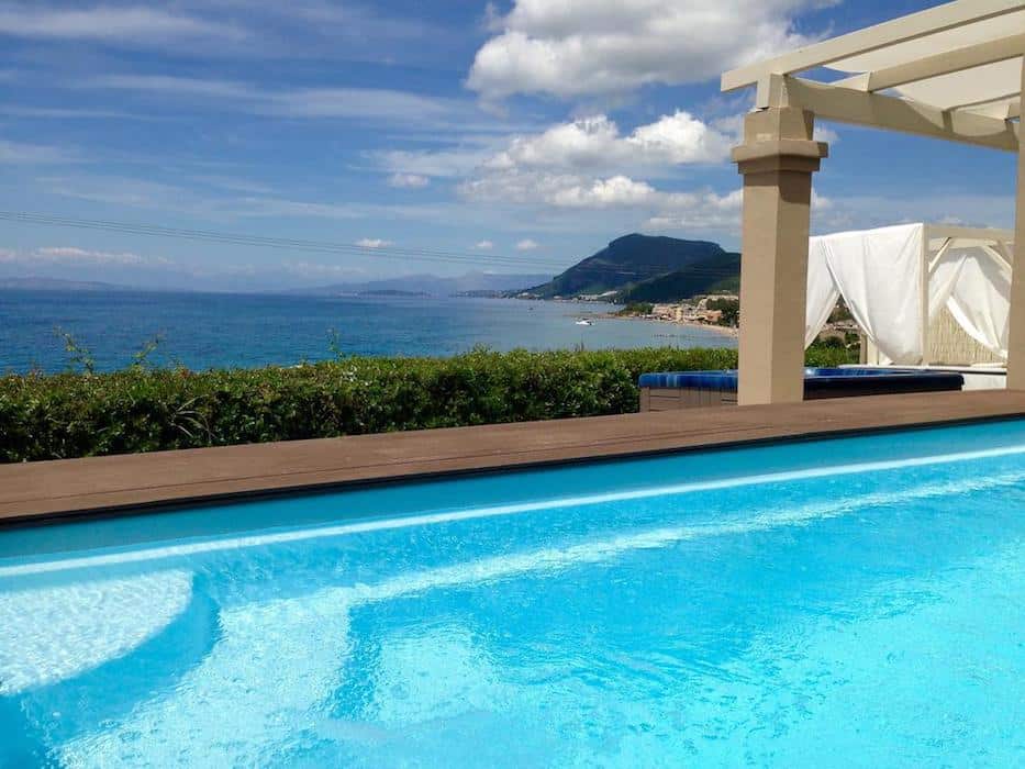 Complex of 5 small seafront villas in Corfu for sale 1