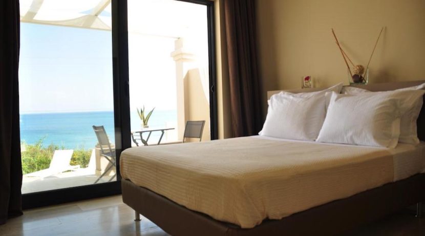 Complex of 5 small seafront villas in Corfu for sale 3