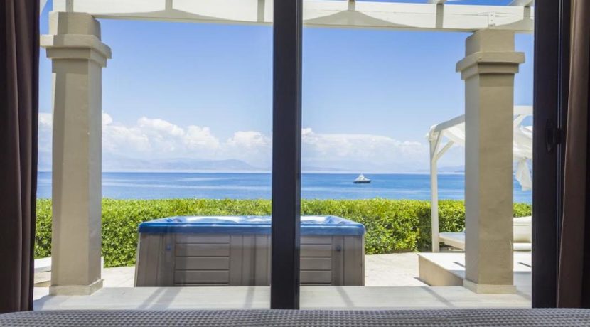 Complex of 5 small seafront villas in Corfu for sale 5