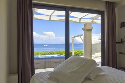 Complex of 5 small seafront villas in Corfu for sale 8