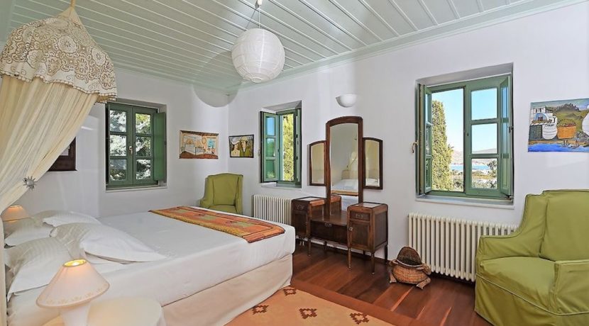 Excellent Villa in Paros for sale 5