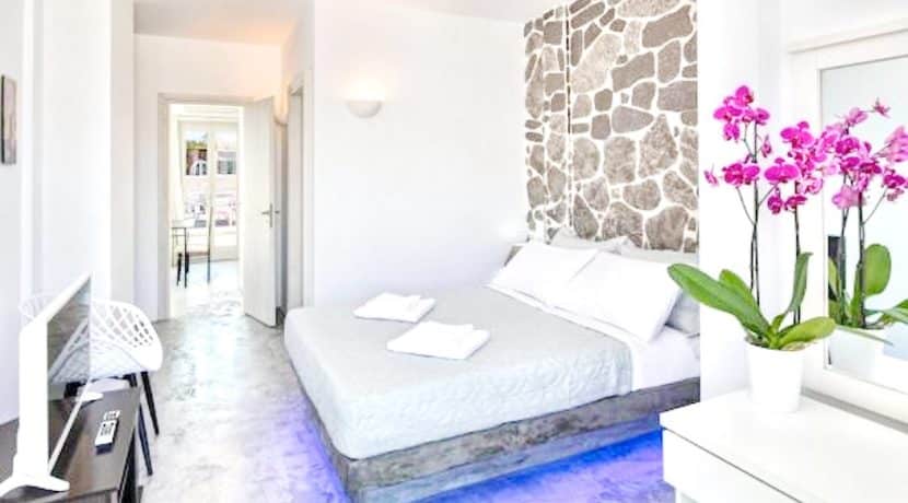 Hotel for sale in Santorini 1