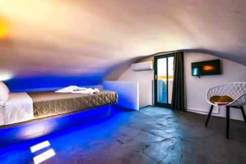 Hotel for sale in Santorini 3