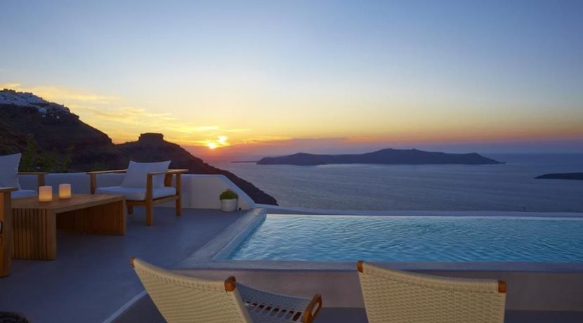 Santorini Luxury Villa for sale 13