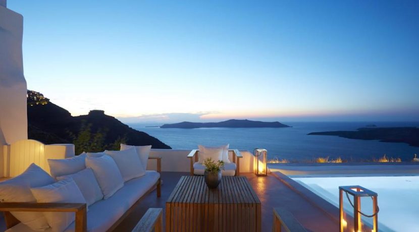 Santorini Luxury Villa for sale 16