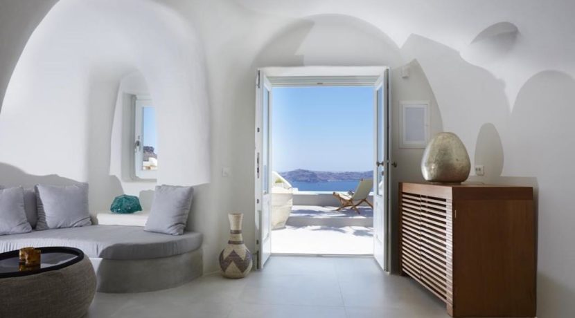 Santorini Luxury Villa for sale 4