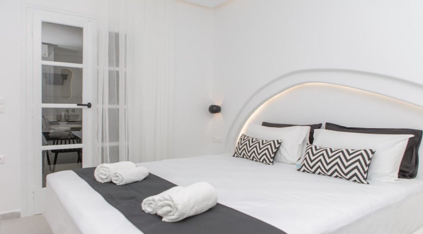 Seafront Hotel of 15 Studios in Naxos Island 1
