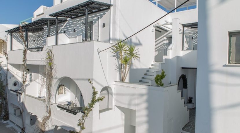 Seafront Hotel of 15 Studios in Naxos Island 2