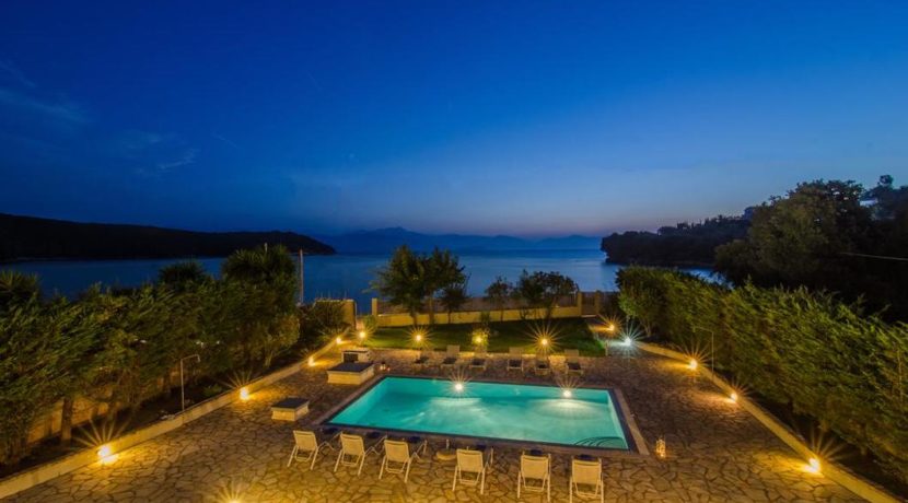 Seafront Villa in Avlaki Corfu 10