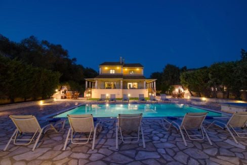 Seafront Villa in Avlaki Corfu 14