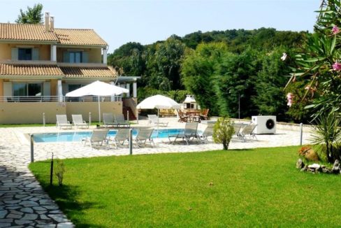 Seafront Villa in Avlaki Corfu 17