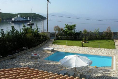 Seafront Villa in Avlaki Corfu 18