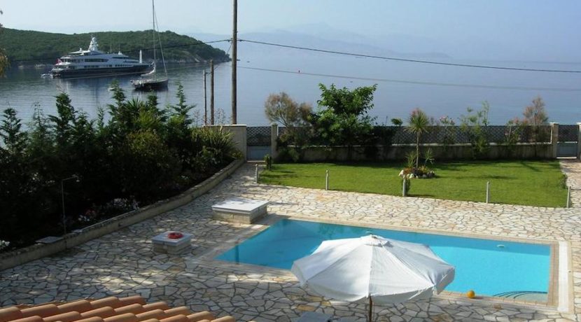 Seafront Villa in Avlaki Corfu 18