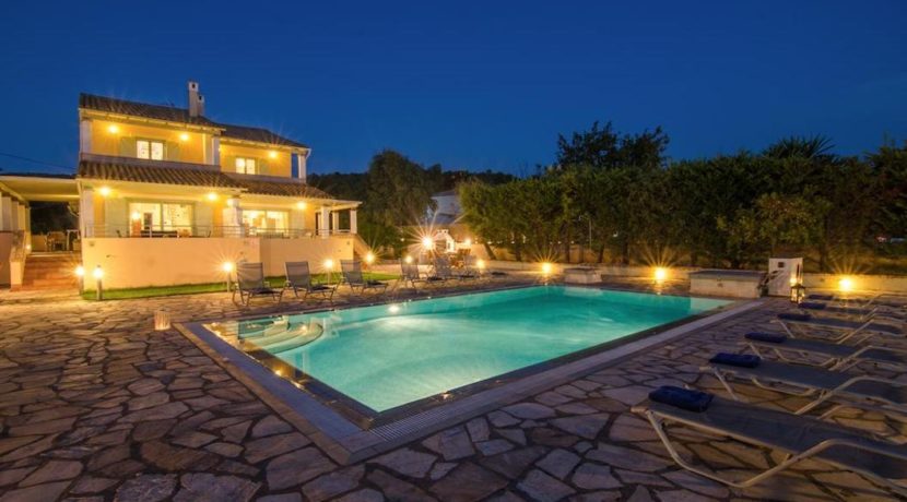 Seafront Villa in Avlaki Corfu 3