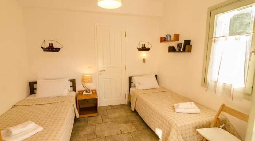 Seafront Villa in Avlaki Corfu 6