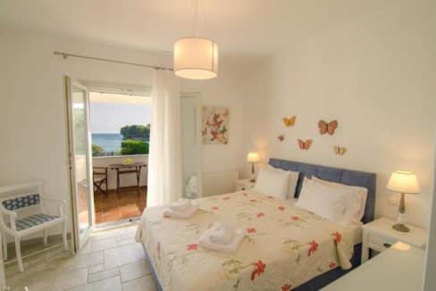 Seafront Villa in Avlaki Corfu 9