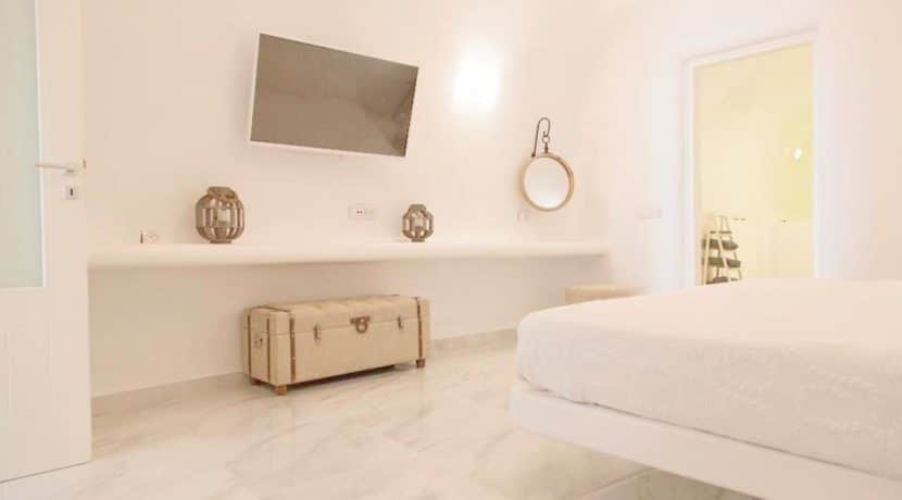 Villa For Sale in Santorini Island 3