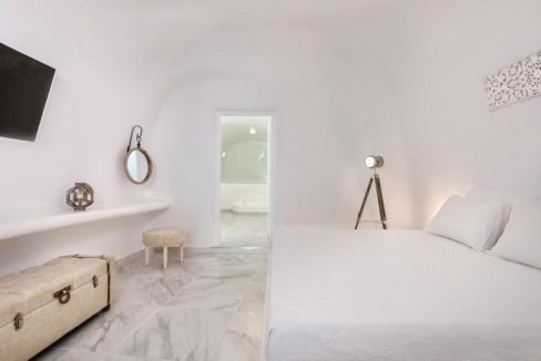 Villa For Sale in Santorini Island 9