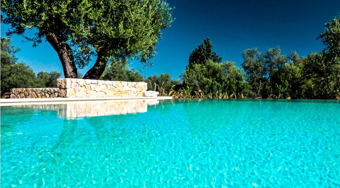 Villa in Corfu for Sale 19