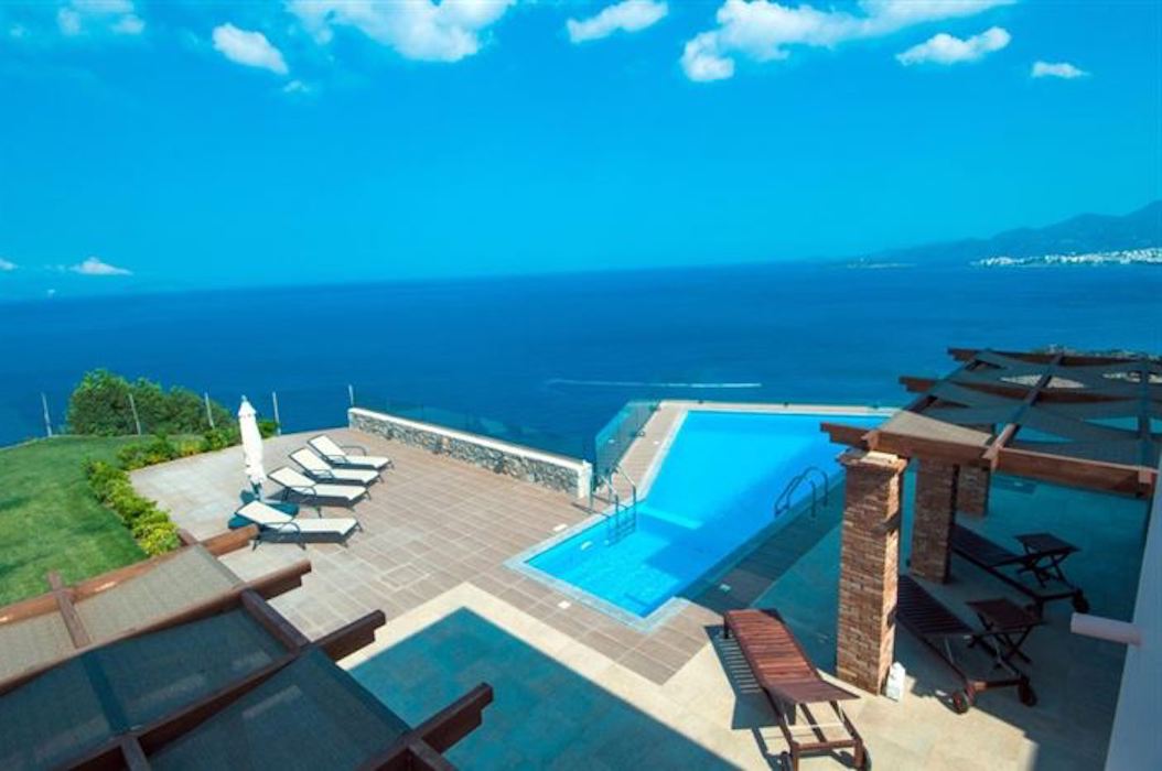 Villa near the Sea in Crete, Agios Nikolaos