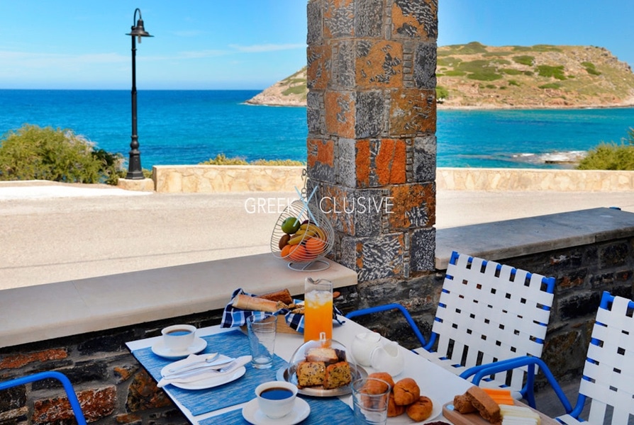 Waterfront Villa with sea view in Crete, Real Estate in Crete, Seafront house in Crete for Sale 4