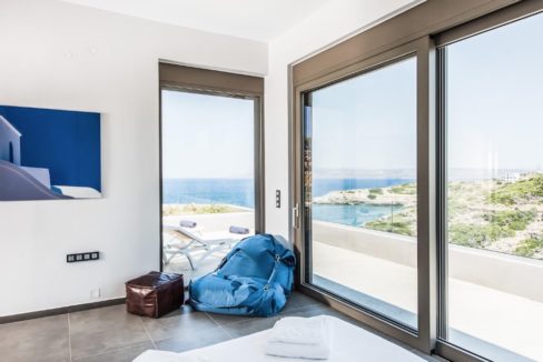 Amazing Seafront Villa in Crete. Property for sale in Crete Chania, property for sale in Greece beachfront, luxury waterfront homes for sale in Greece 3