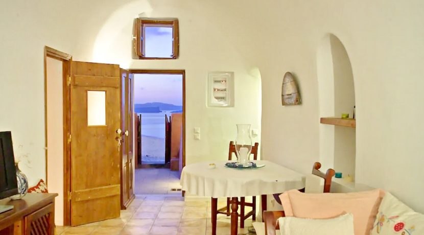 Cave House Santorini, Caldera for Sale, Excellent Cave Suite for Sale, Oia Santorini Real Estate, Santorini Property for Sale, Oia Santorini Villa 8