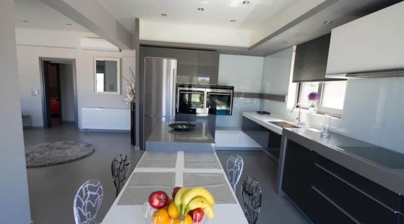 Seafront Villa near Ierapetra in Crete. Crete property for sale or rent 7
