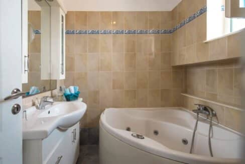 Villa in Paros, Paros Properties for Sale 37