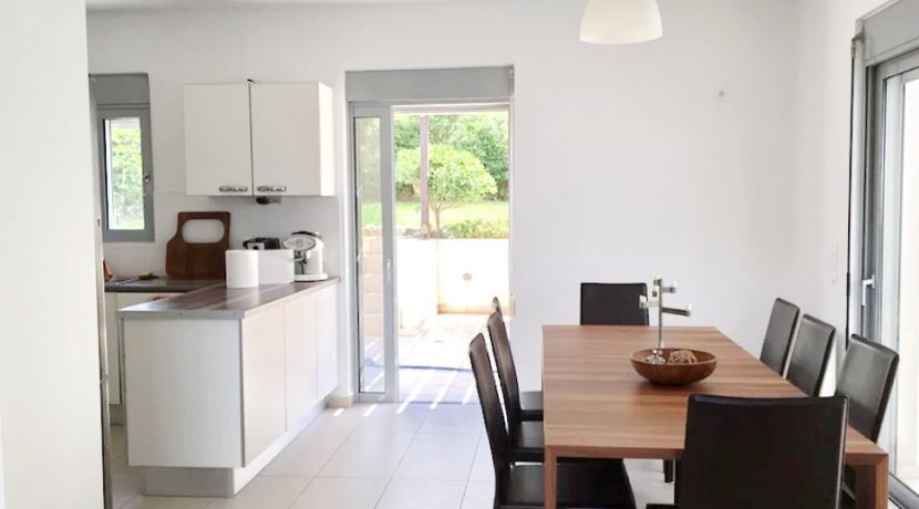 Villa near Rafina Athens Greece. East Attica. Real Estate Greece, Greek homes for sale 10