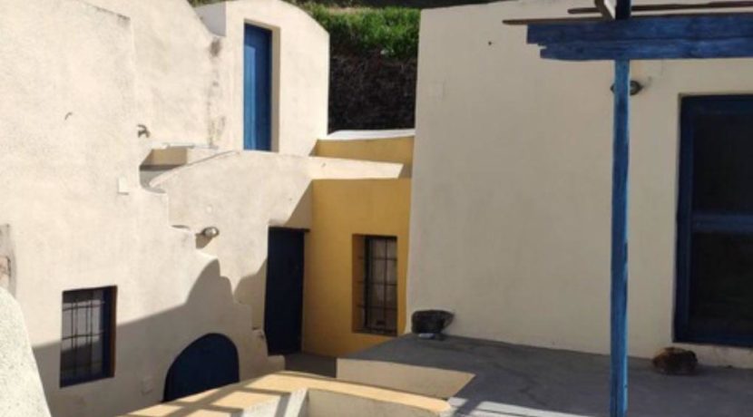 traditional cave house Santorini for sale, buying property in Santorini Greece 5