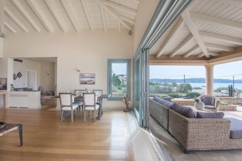 Magnifique villa en bord de mer dans le Péloponnèse, à Porto Heli, Petrothalassa in 37.337292124648,23.186512171399,12