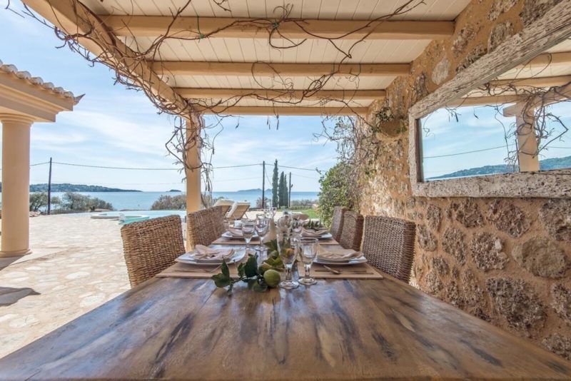 Magnifique villa en bord de mer dans le Péloponnèse, à Porto Heli, Petrothalassa in 37.337292124648,23.186512171399,12