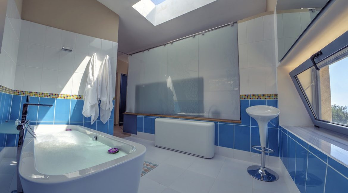 Amazing Villa in Corfu, Barbati, Luxury Villas in Corfu for Sale, Real Estate in Corfu, Greek villas for Sale, Luxury Property in Corfu Greece 17
